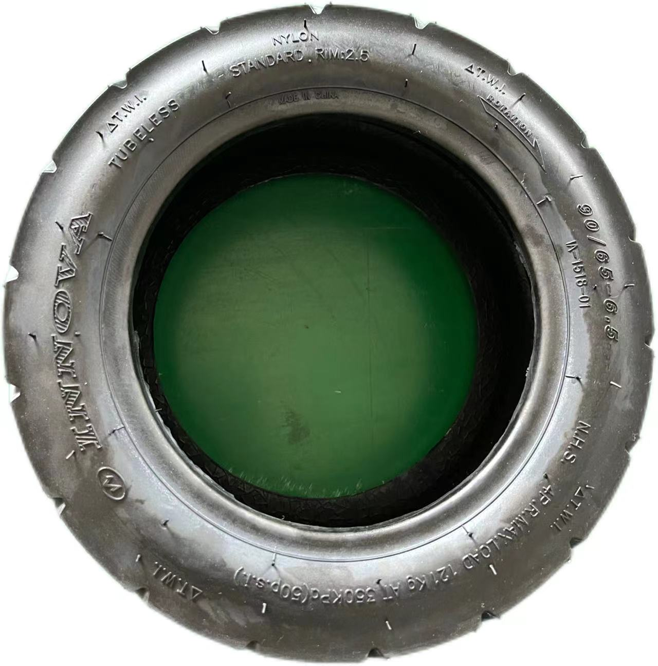 Neumático tubeless 11 pulgadas (INNVOA)